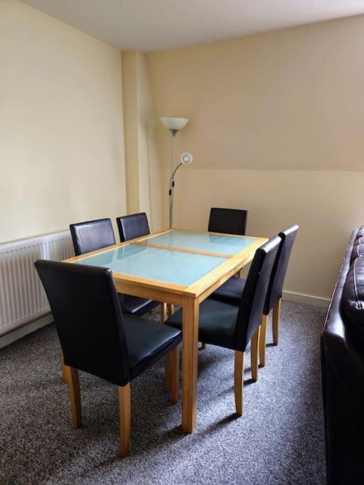 2 Bedroom Modern Stylish Apt In Glasgow City Centre Exterior foto